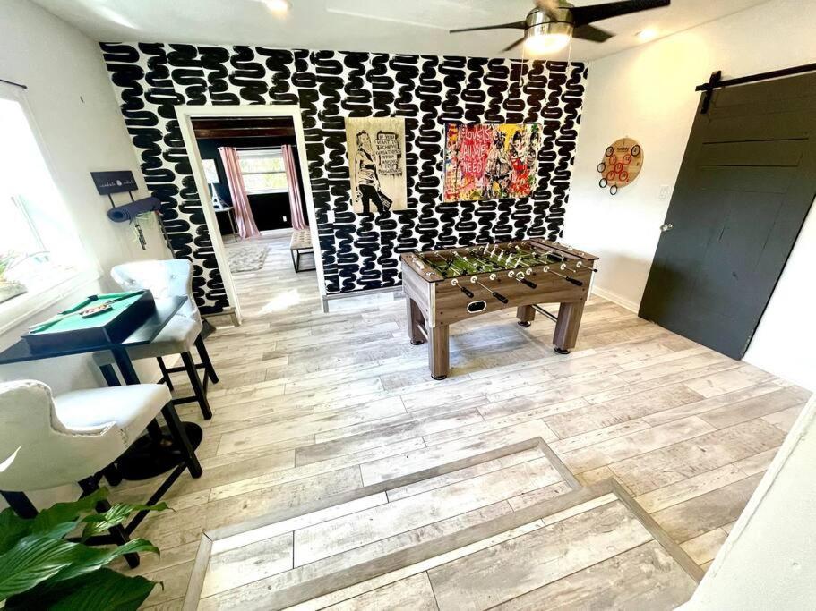 Cozy Sanctuary Minutes From The Bay And Beaches 탬파 외부 사진
