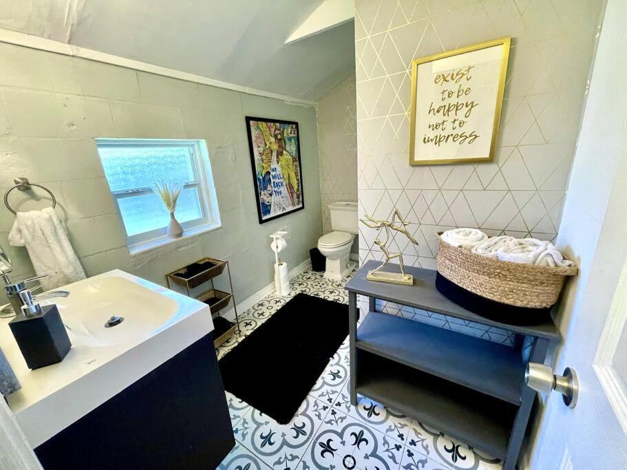 Cozy Sanctuary Minutes From The Bay And Beaches 탬파 외부 사진