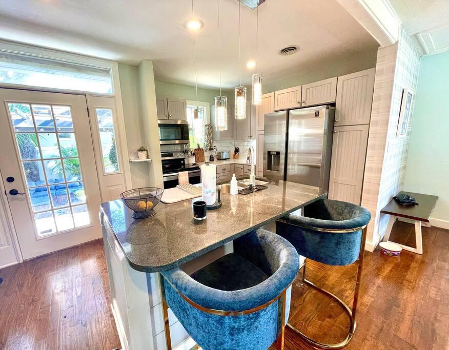 Cozy Sanctuary Minutes From The Bay And Beaches 탬파 외부 사진